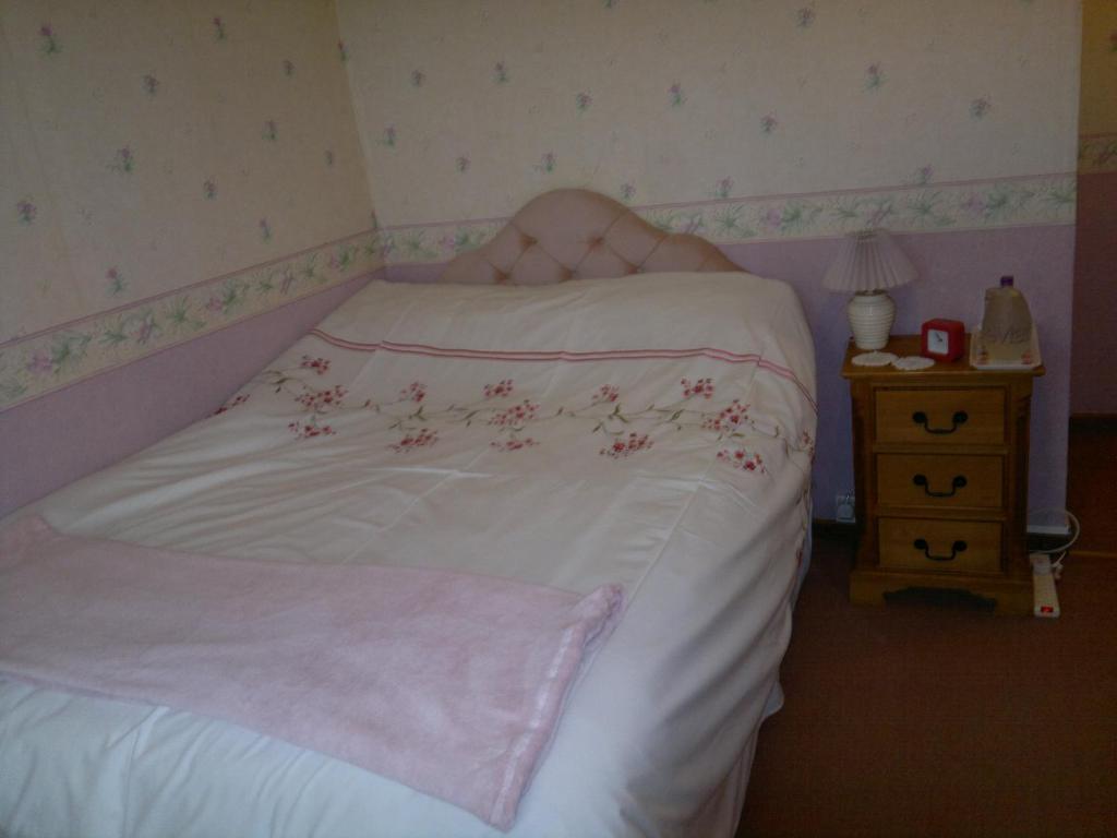 La Maison Jaune Bed & Breakfast Bouresse Room photo